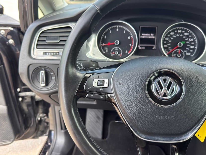 2019 Volkswagen Golf SportWagen - Image 15