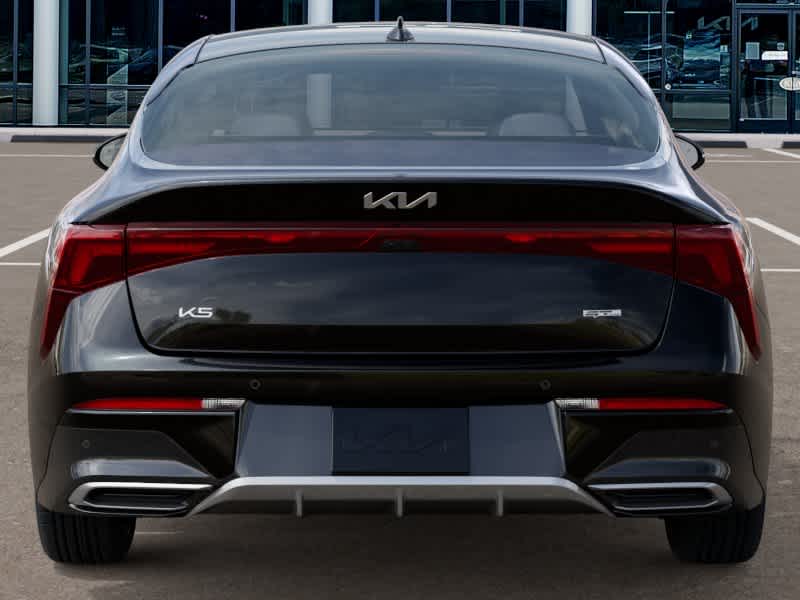 2026 Kia K5 - Image 13