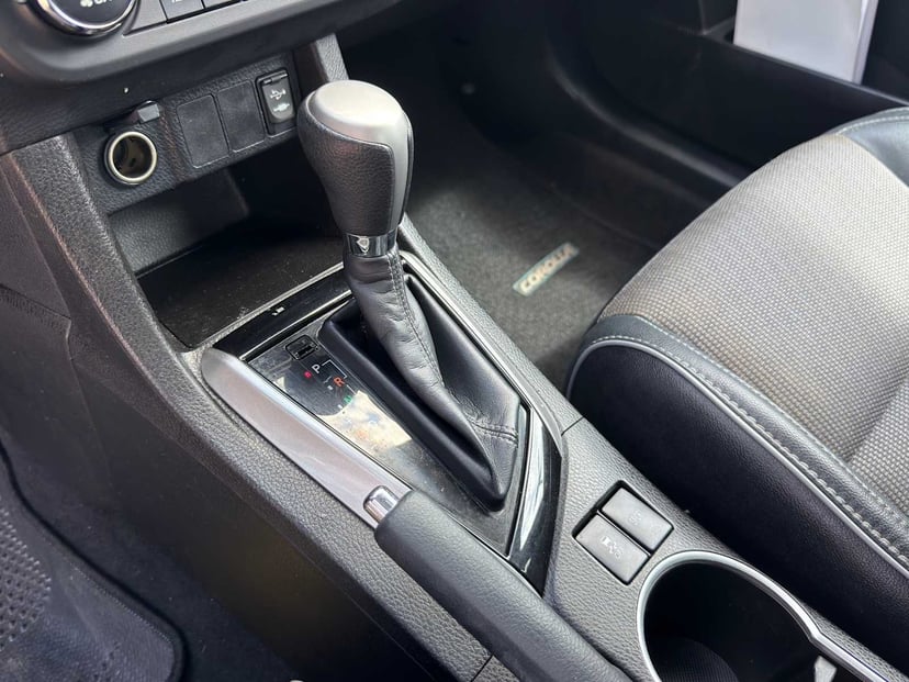 2014 Toyota Corolla - Image 14