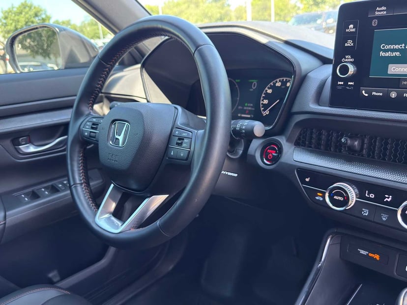 2025 Honda CR-V Hybrid - Image 30