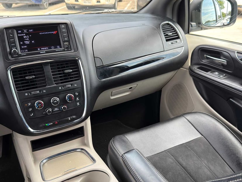 2019 Dodge Grand Caravan - Image 25