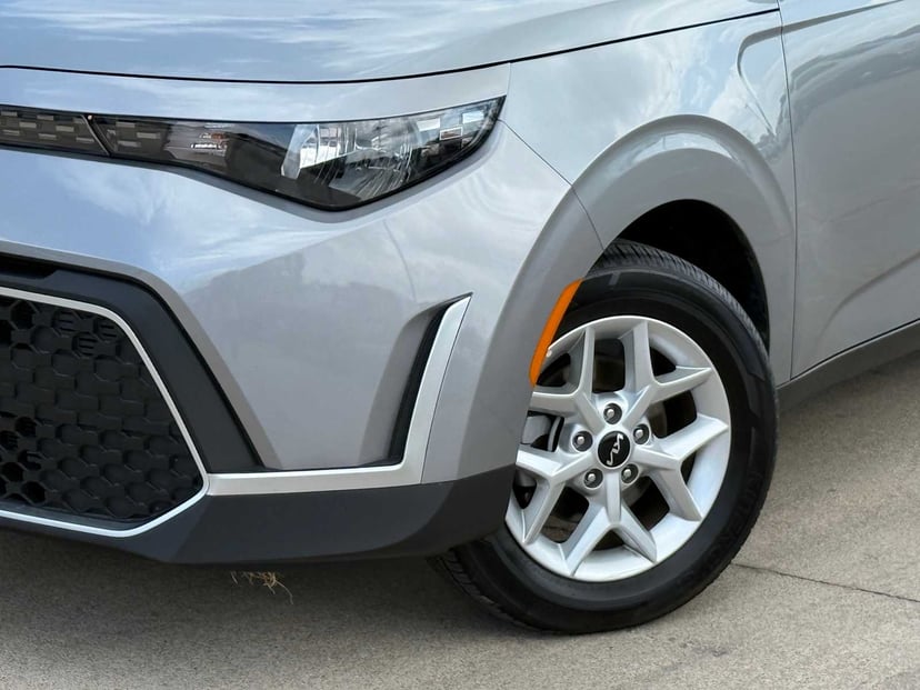 2025 Kia Soul - Image 3