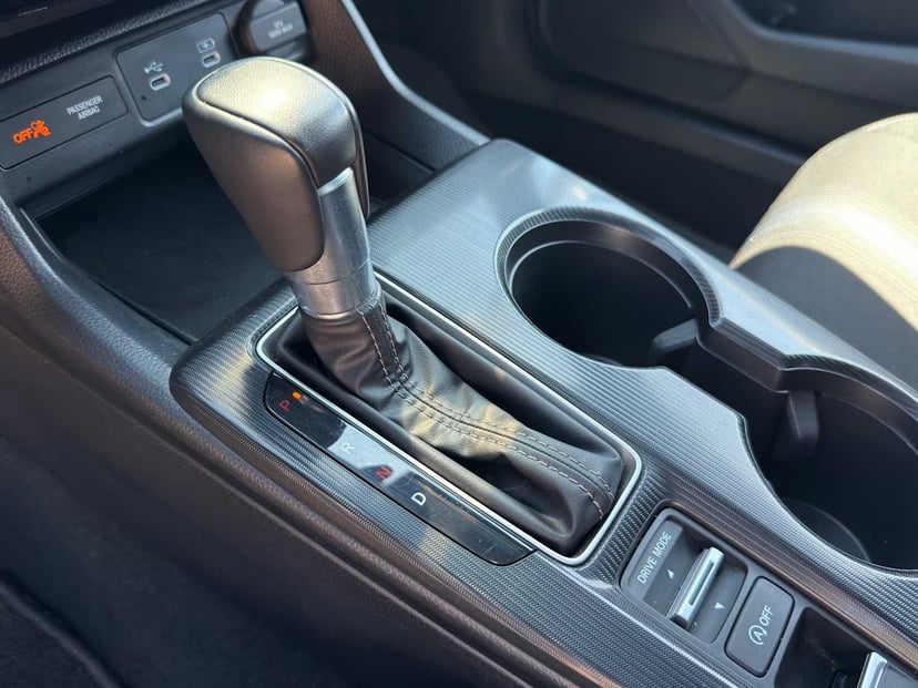 2025 Honda Civic - Image 11