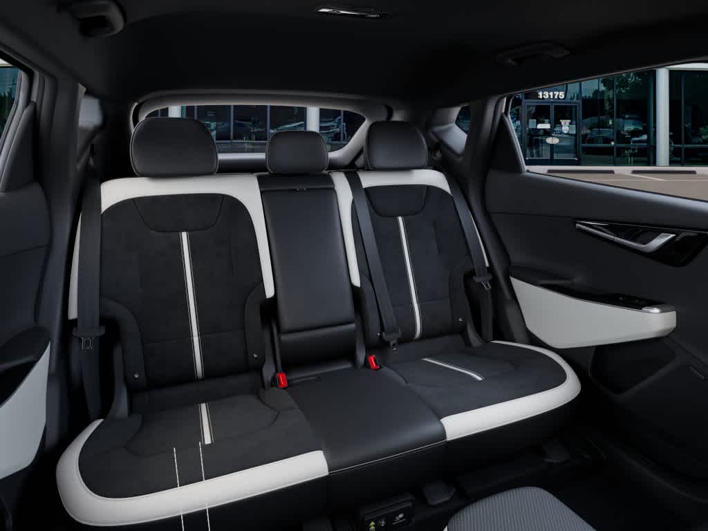 2026 Kia EV6 - Image 11