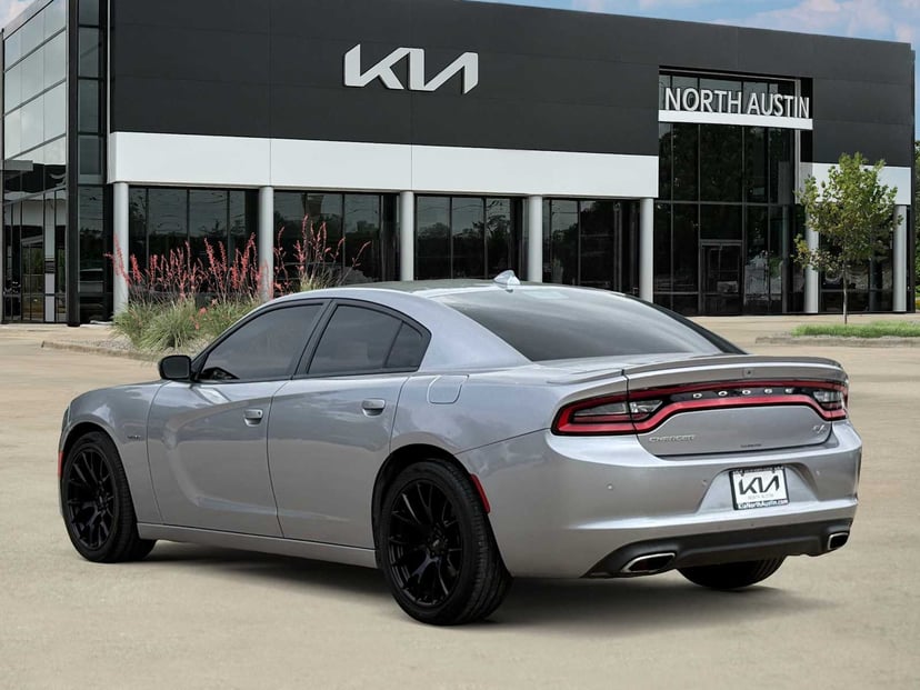 2017 Dodge Charger - Image 4