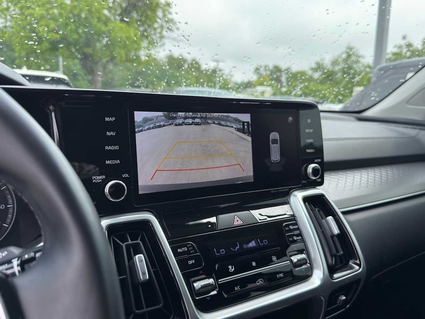 2021 Kia Sorento - Image 15