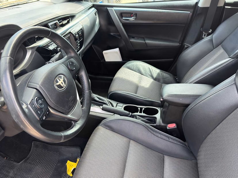 2014 Toyota Corolla - Image 11