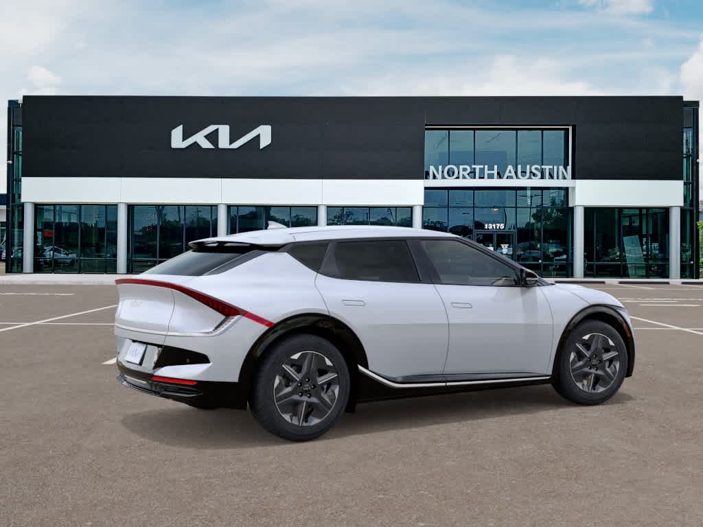 2026 Kia EV6 - Image 4