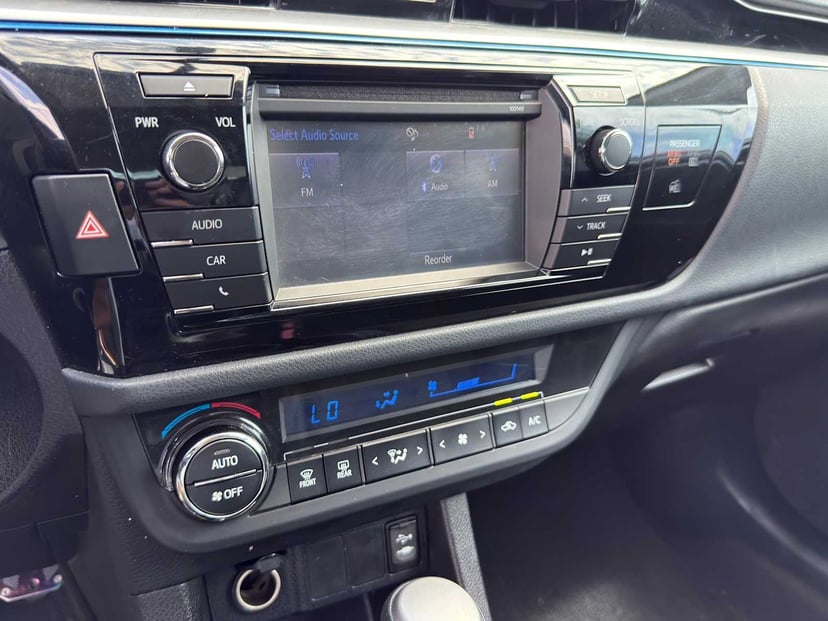 2014 Toyota Corolla - Image 13