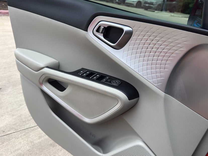 2024 Kia Soul - Image 22