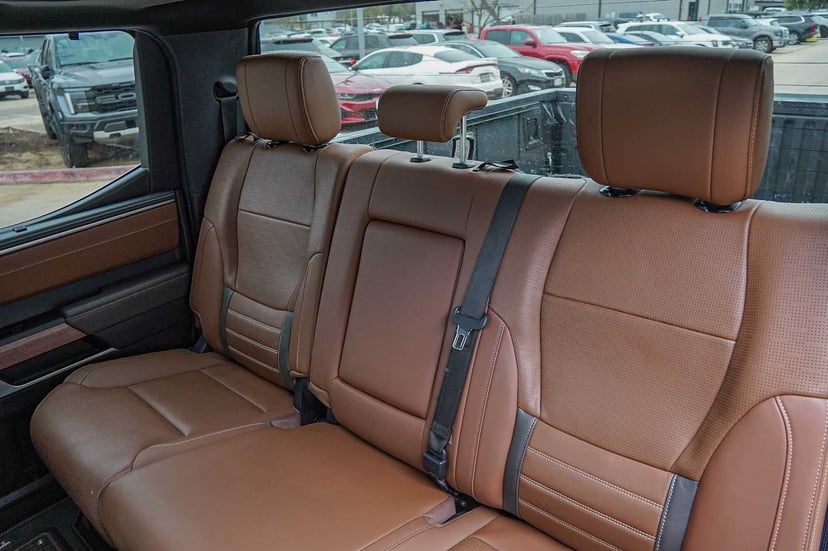 2023 Toyota Tundra - Image 28