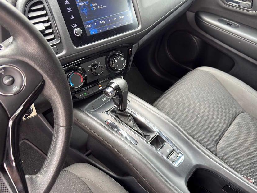 2022 Honda HR-V - Image 11