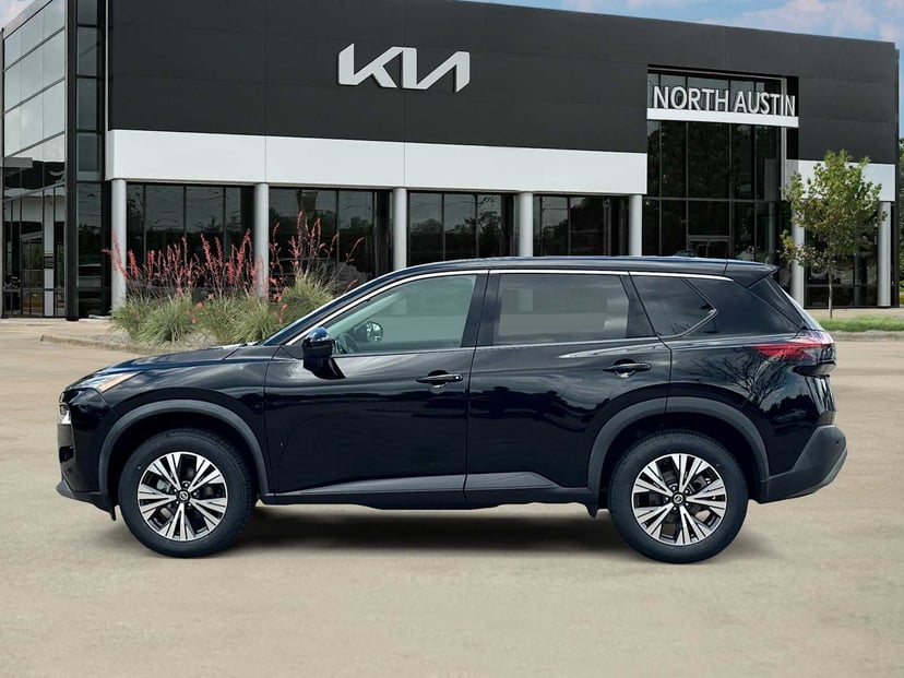 2021 Nissan Rogue - Image 3