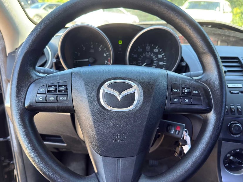 2011 Mazda Mazda3 - Image 13