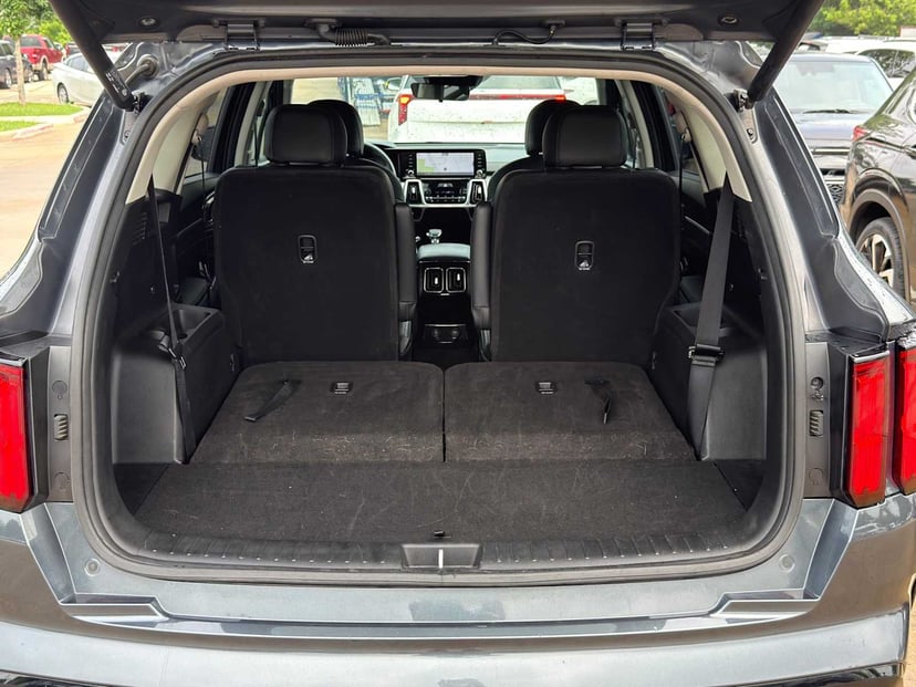 2021 Kia Sorento - Image 8