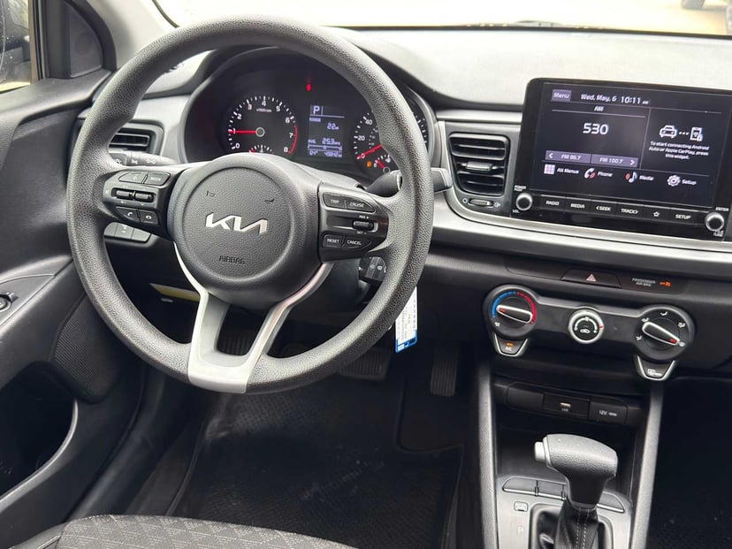 2023 Kia Rio - Image 24