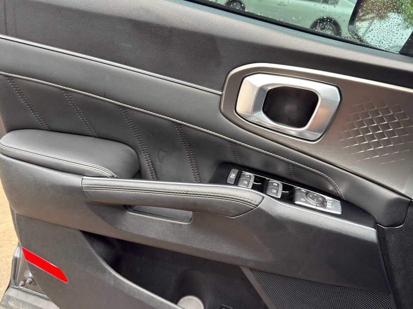 2021 Kia Sorento - Image 21