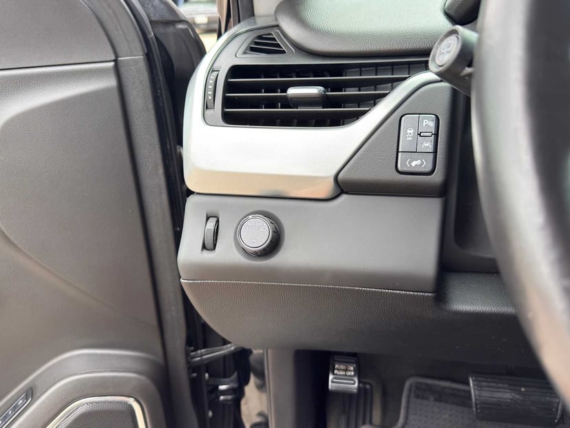 2017 Chevrolet Tahoe - Image 16