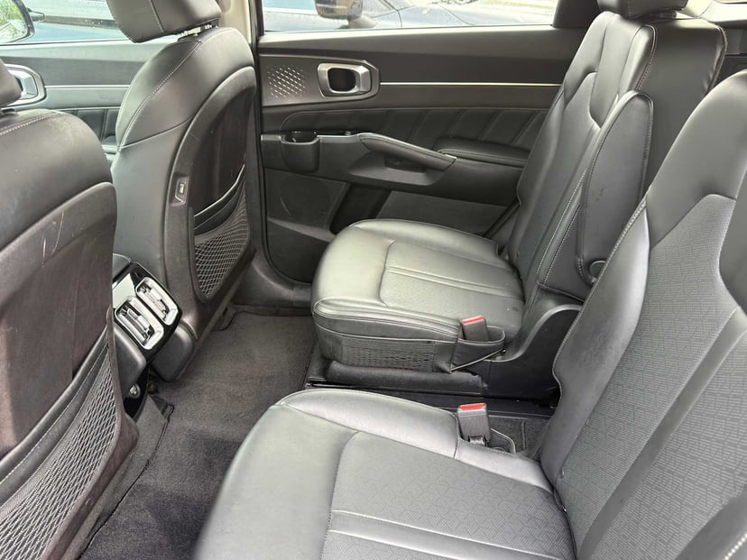 2021 Kia Sorento - Image 26