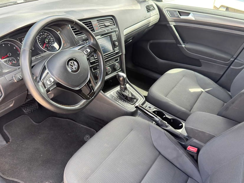 2019 Volkswagen Golf SportWagen - Image 8