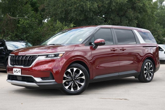 2023 Kia Carnival