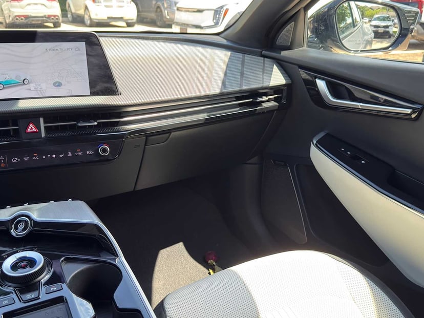 2024 Kia EV6 - Image 23