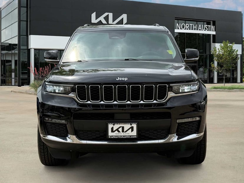 2023 Jeep Grand Cherokee - Image 3