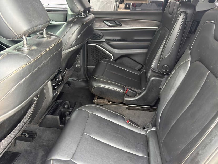 2023 Jeep Grand Cherokee - Image 22