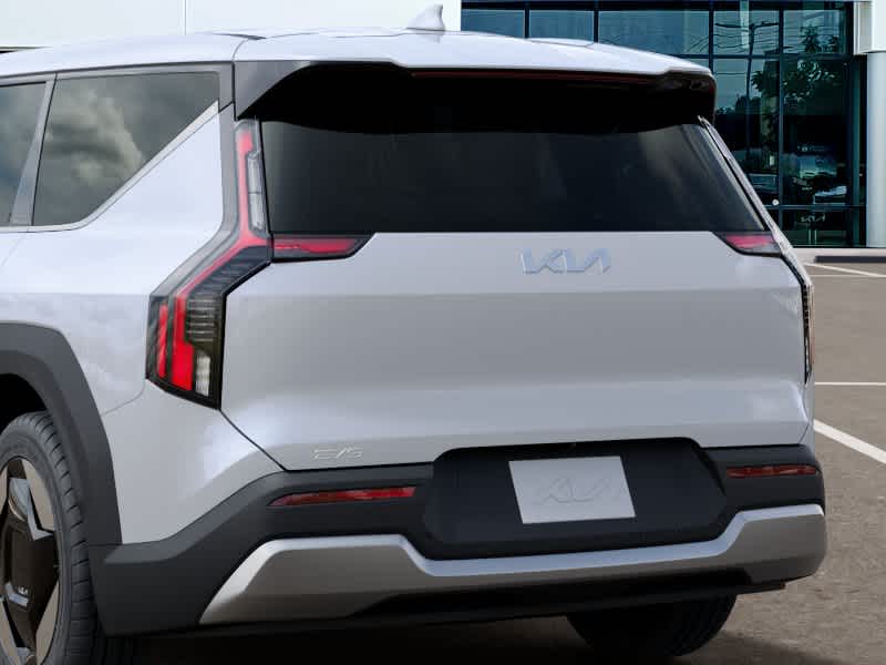 2026 Kia EV9 - Image 13