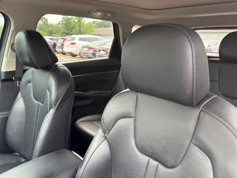 2021 Kia Sorento - Image 11