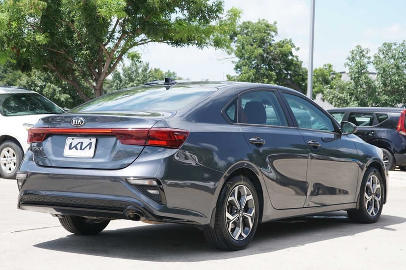 2021 Kia Forte - Image 4