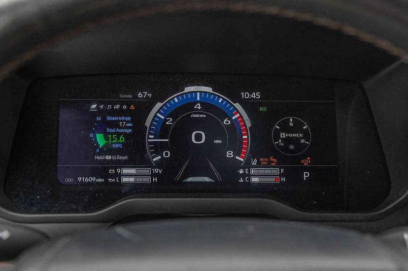 2023 Toyota Tundra - Image 14