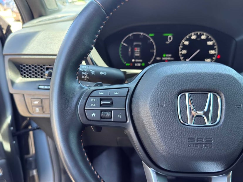 2025 Honda CR-V Hybrid - Image 15