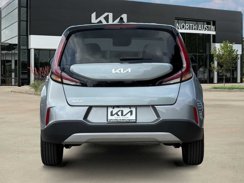 2025 Kia Soul - Image 8