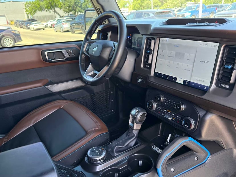 2022 Ford Bronco - Image 34
