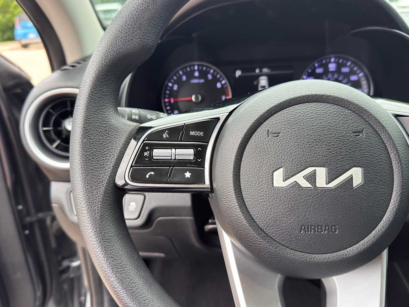 2024 Kia Forte - Image 16