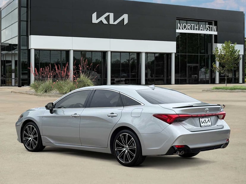2019 Toyota Avalon - Image 9