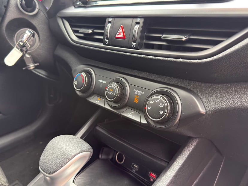 2024 Kia Forte - Image 33