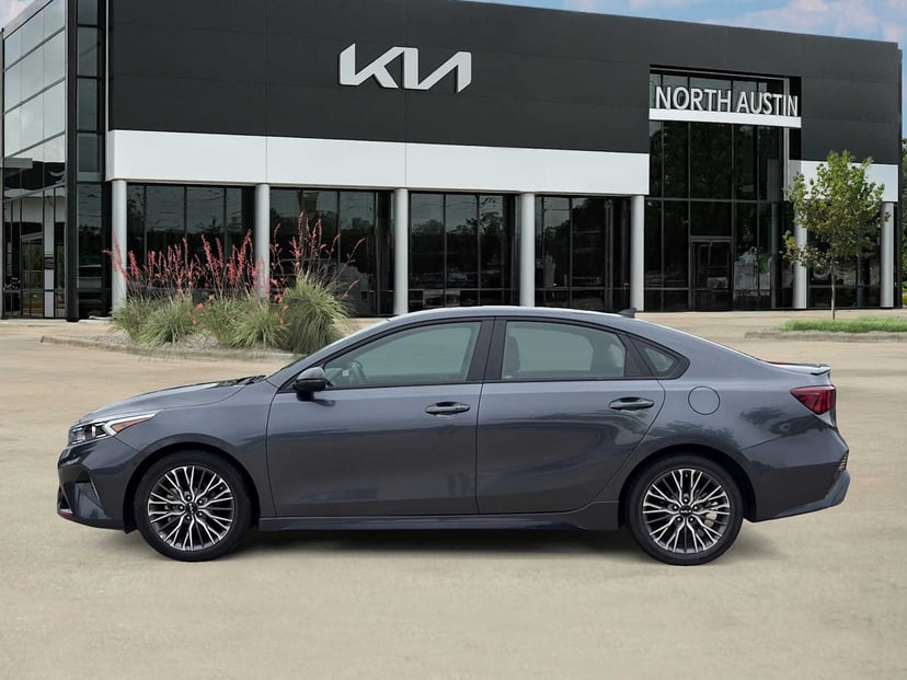 2023 Kia Forte - Image 8