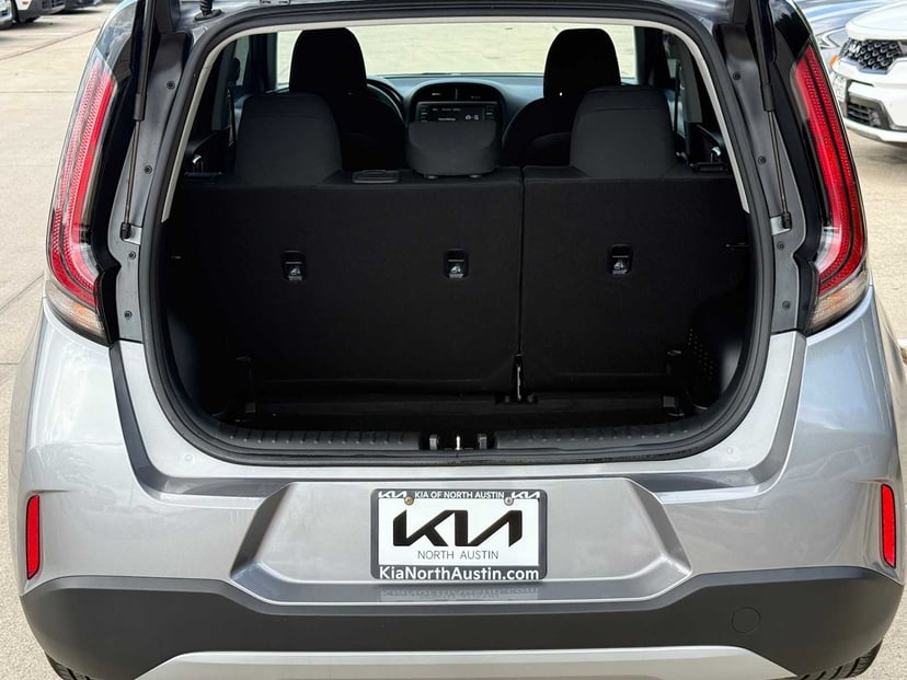 2025 Kia Soul - Image 9