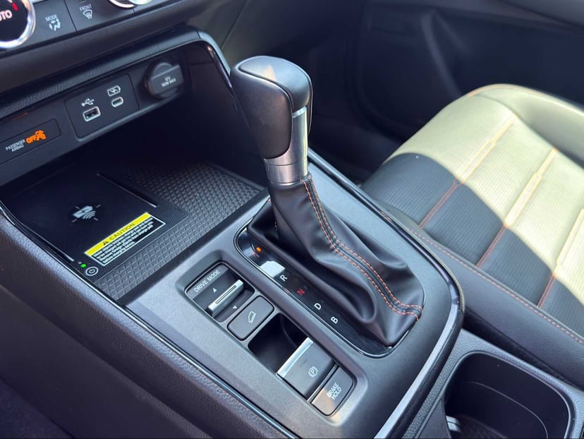 2025 Honda CR-V Hybrid - Image 13
