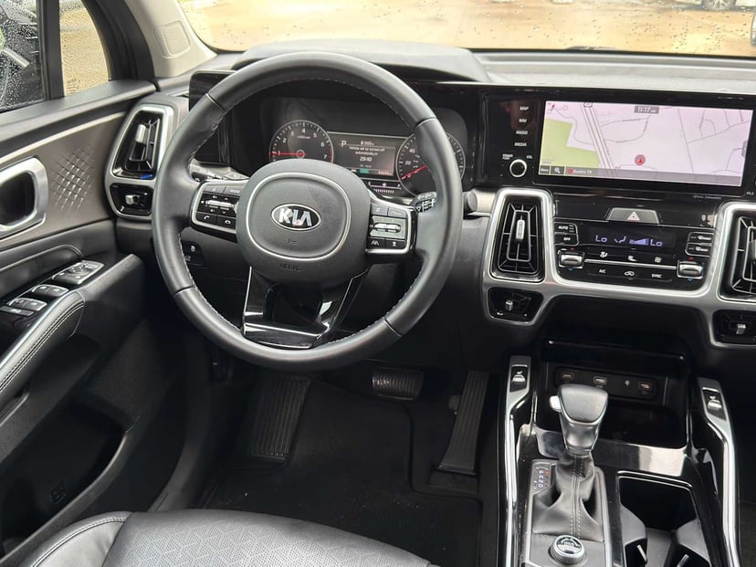 2021 Kia Sorento - Image 23