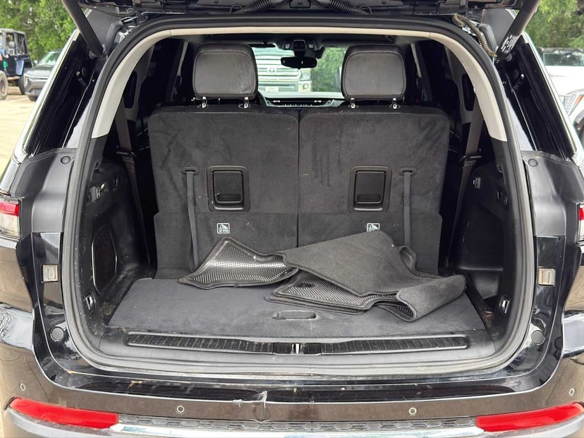2023 Jeep Grand Cherokee - Image 7