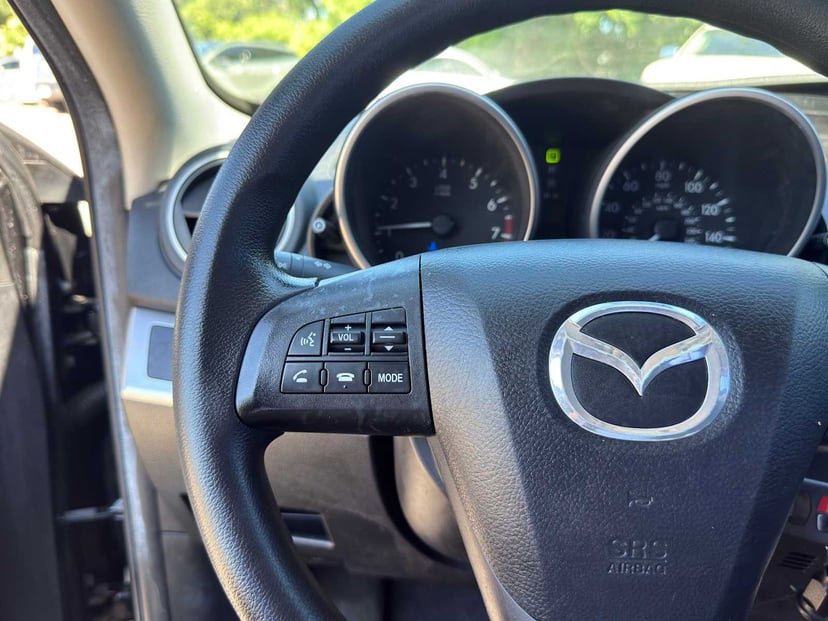 2011 Mazda Mazda3 - Image 12