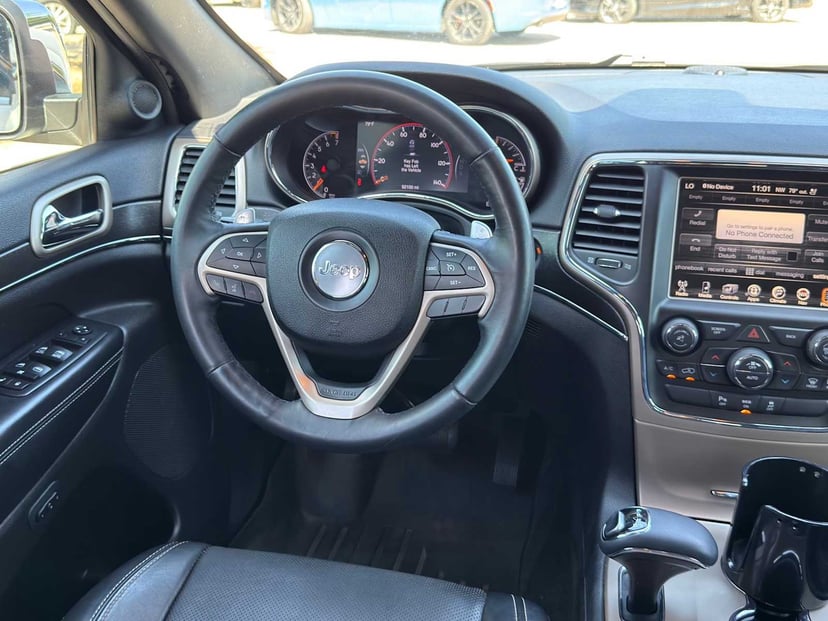 2015 Jeep Grand Cherokee - Image 21