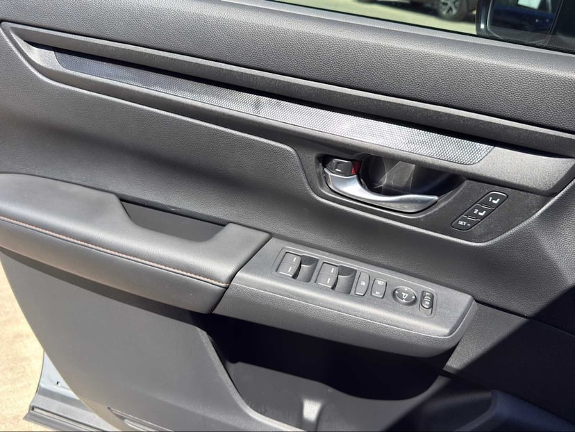 2025 Honda CR-V Hybrid - Image 23