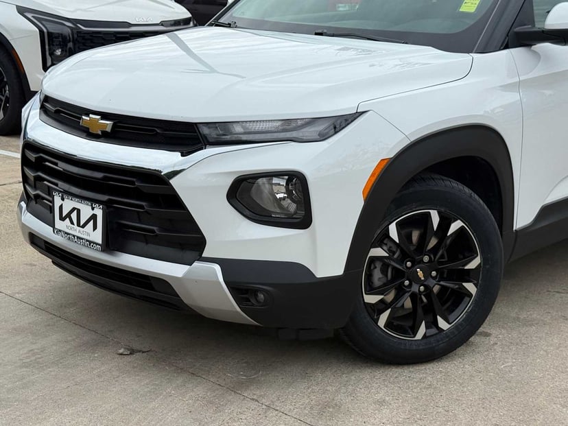 2022 Chevrolet Trailblazer - Image 2