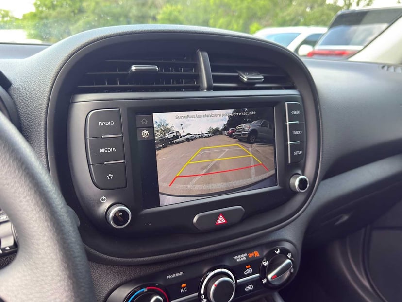 2025 Kia Soul - Image 15