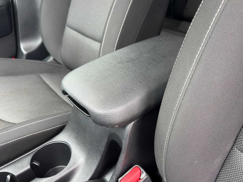 2024 Kia Forte - Image 15