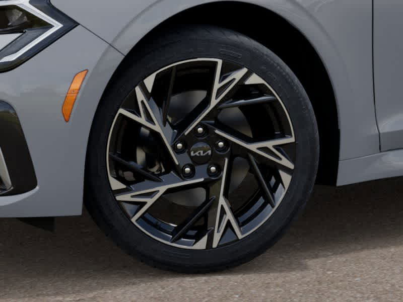 2026 Kia K5 - Image 9